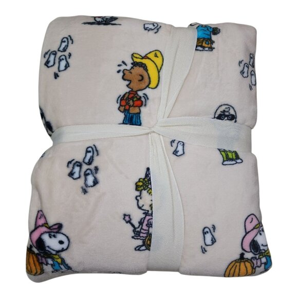 Peanuts VelvetLoft Halloween Snoopy Twin Blanket 60x90" Pumpkin By Berkshire - Picture 2 of 10